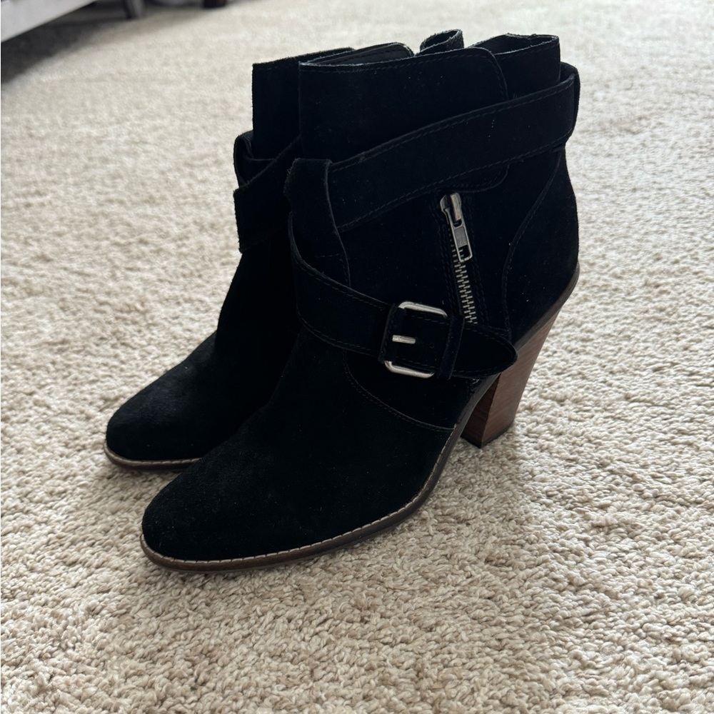 Dolce Vita Booties!